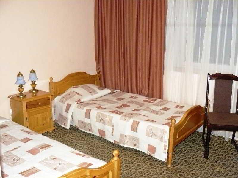 Elina Hotel بامبوروفو المظهر الخارجي الصورة